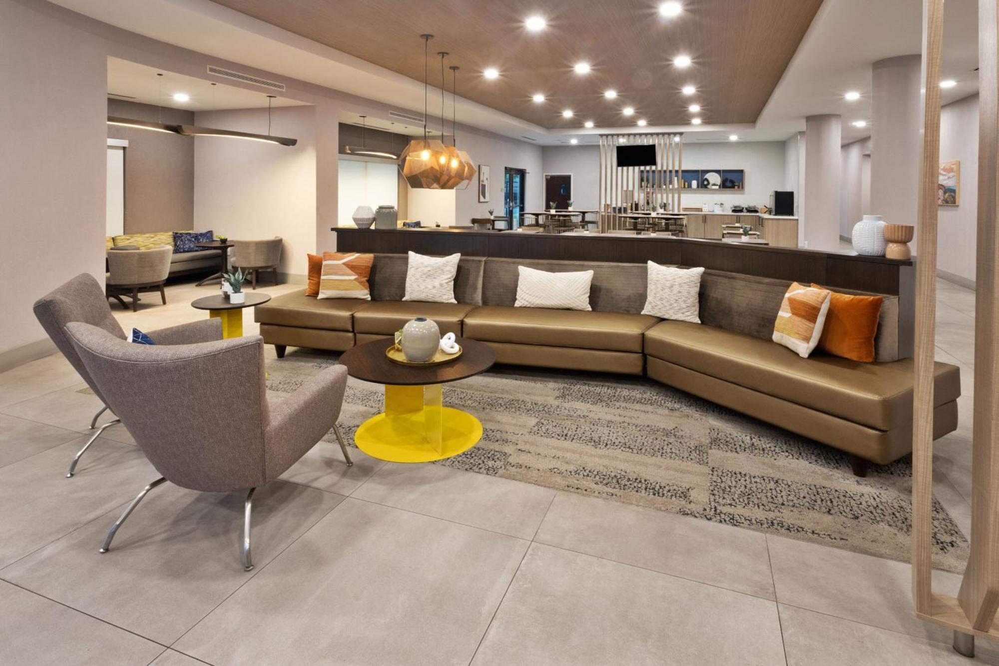 Springhill Suites Birmingham Colonnade Extérieur photo