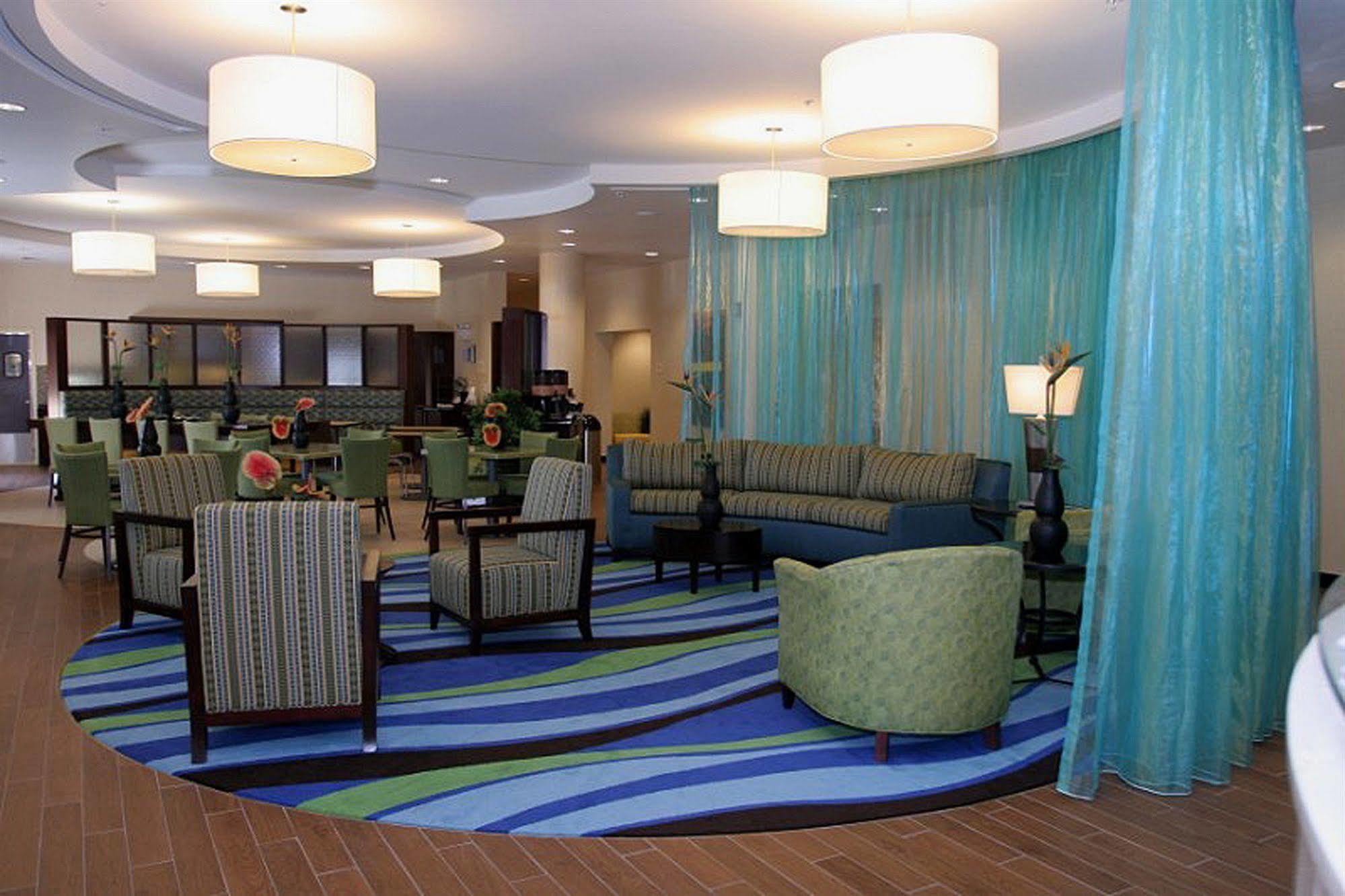 Springhill Suites Birmingham Colonnade Extérieur photo
